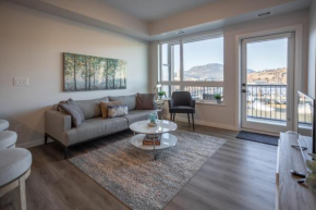The Rosé Modern 2 Bed in Downtown Near The Beach
